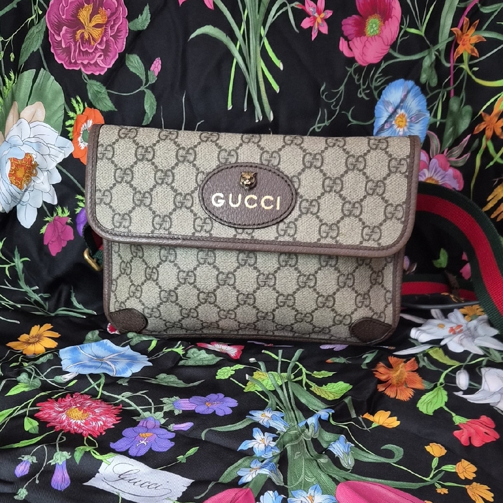 Gucci Supreme Monogram Belt Bag